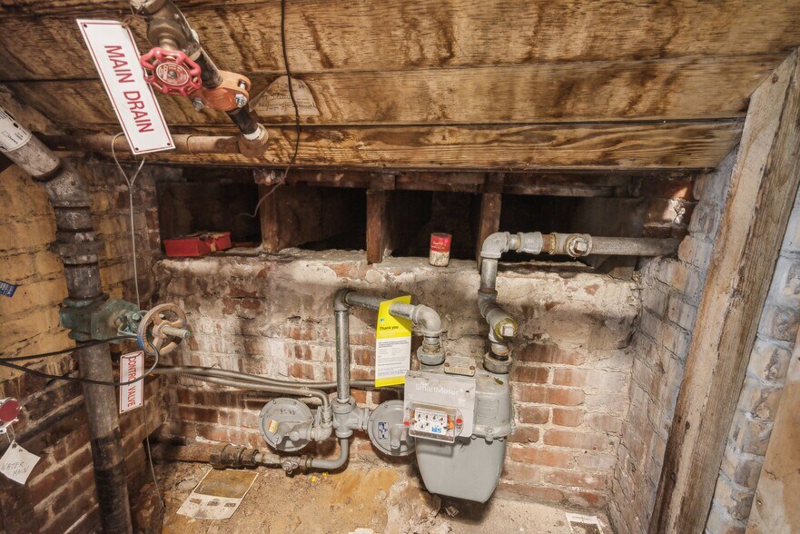 More Photos Of 1057 Steiner St, San Francisco Hospitality For Sale