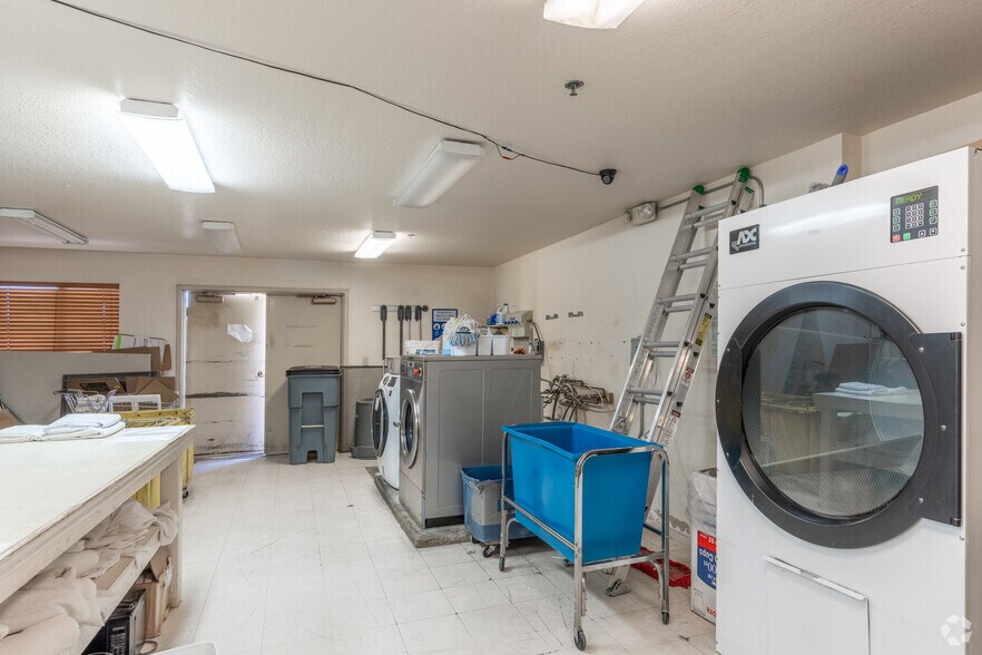 More Photos Of 1408 South Main St, Lordsburg Hotel For Sale