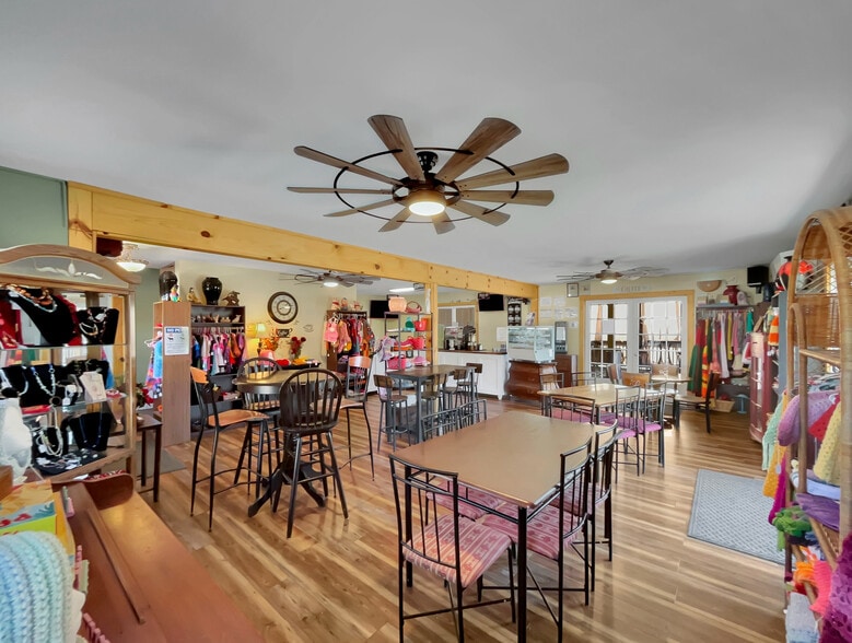 More Photos Of 9 Callaway Dr, Crawford Restaurant For Sale