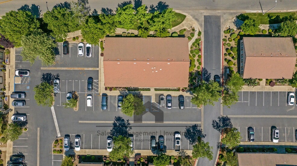 More Photos Of 4004 S Demaree St, Visalia Medical For Lease