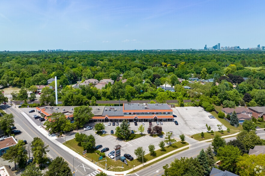 More Photos Of 1107 Lorne Park Rd, Mississauga Unknown For Lease