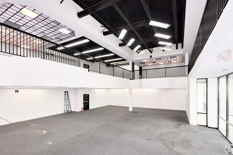 More Photos Of 6909 Old Keene Mill Rd, Springfield General Retail For Lease