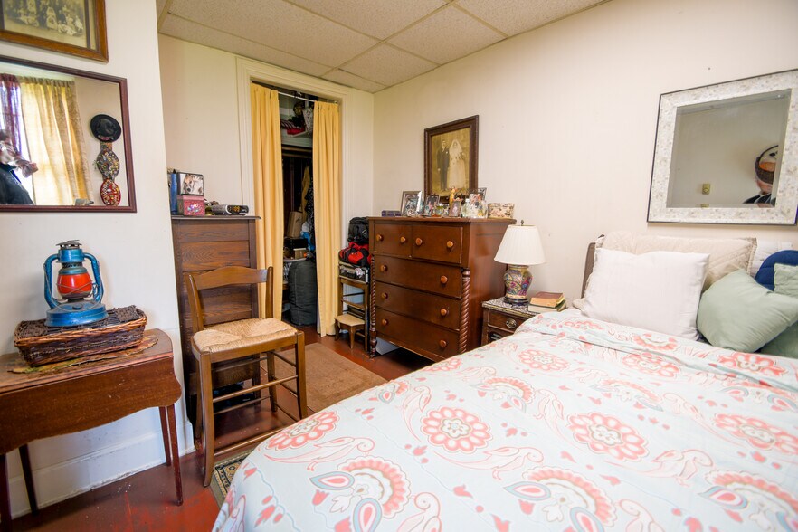 More Photos Of 1 S Main St, Richlandtown Apartments For Sale