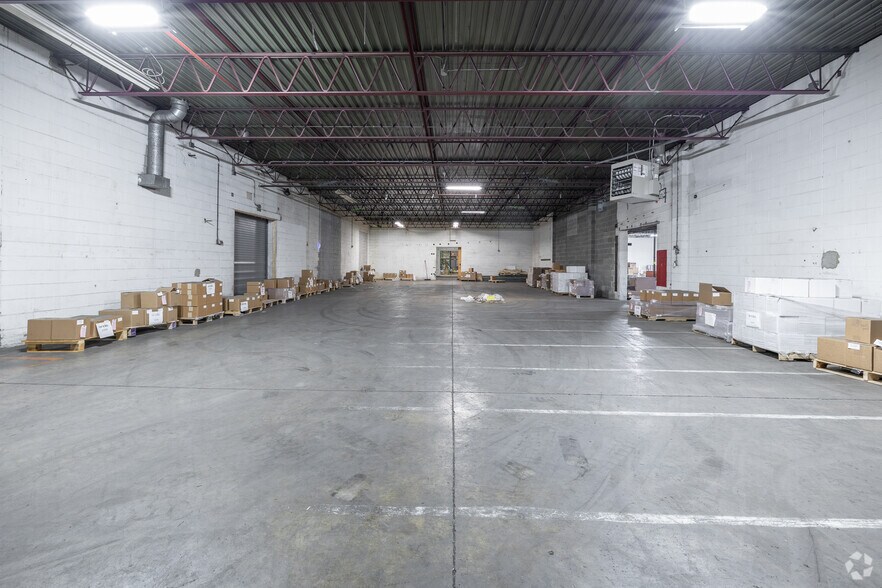 More Photos Of 1515 Ellis St, Waukesha Manufacturing For Lease