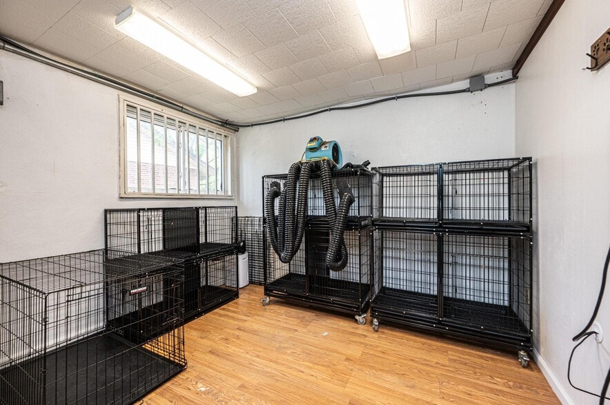 More Photos Of 304 Virginia St SW, Lenoir Storefront Retail Office For Sale