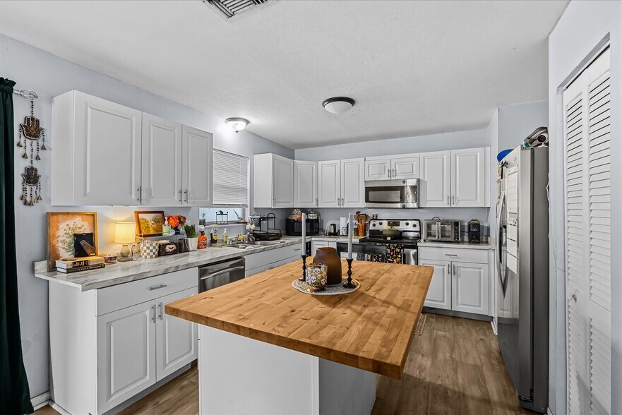 More Photos Of 3248 SE Golden Gate Ave, Stuart Apartments For Sale