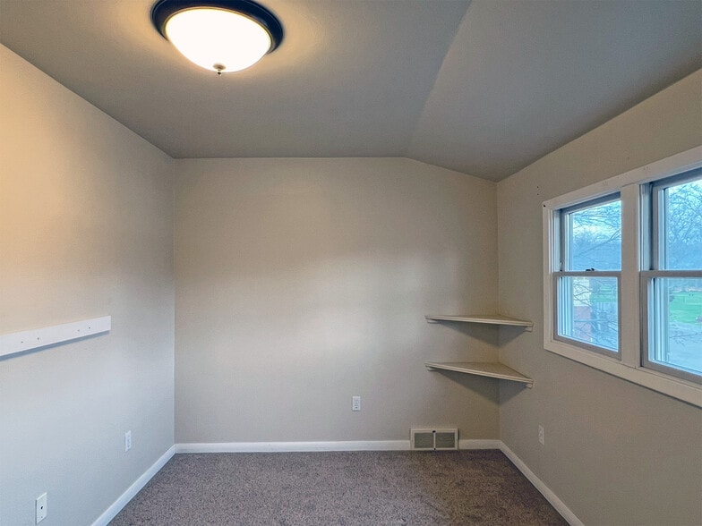 More Photos Of 3567 W 26th St, Erie Freestanding For Sale