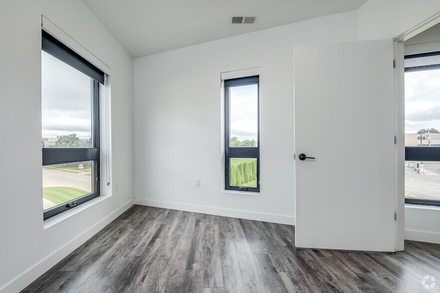 More Photos Of 155 Jackson St, Oshkosh Apartments For Lease