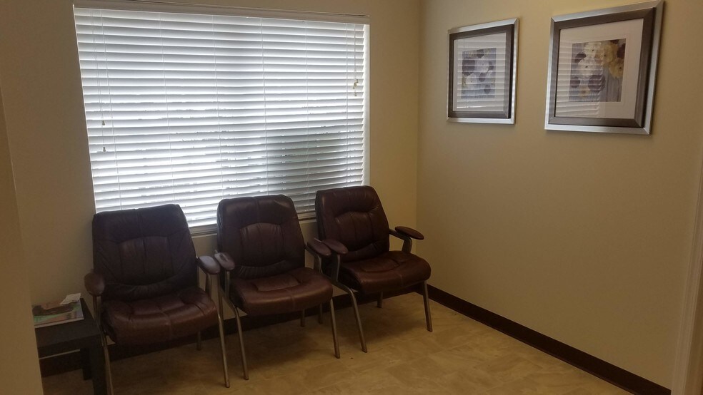 More Photos Of 559 Frost Ave, Warrenton Medical For Lease
