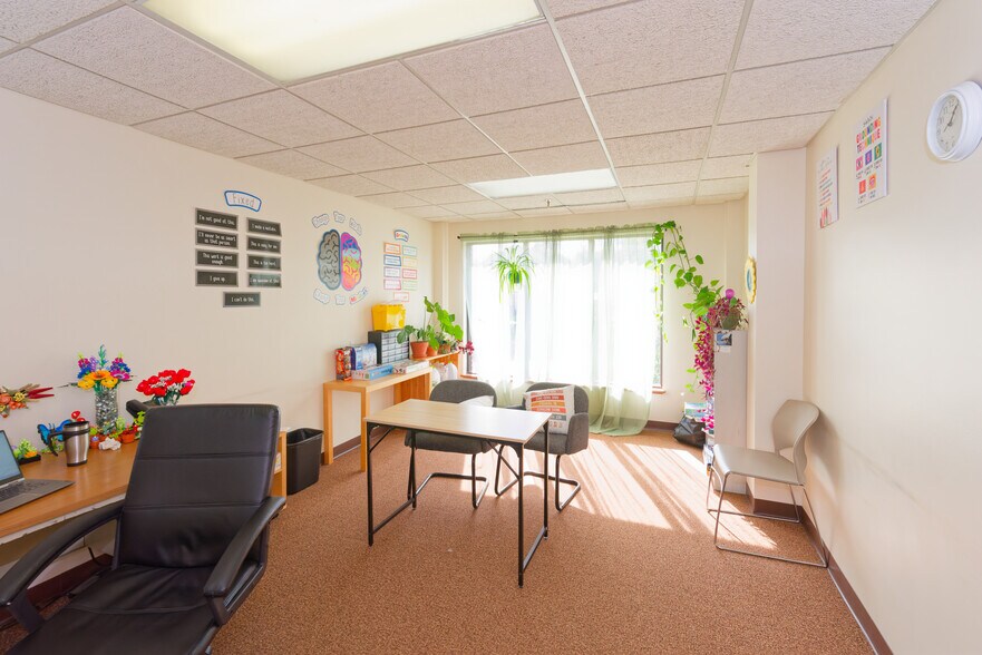 More Photos Of 29 E Mountain St, Worcester Office For Sale