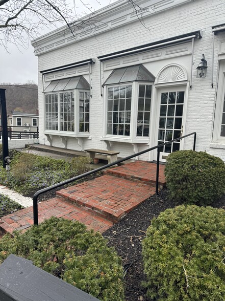 Primary Photo Of 52 Babbitt Rd, Bedford Hills Office For Lease