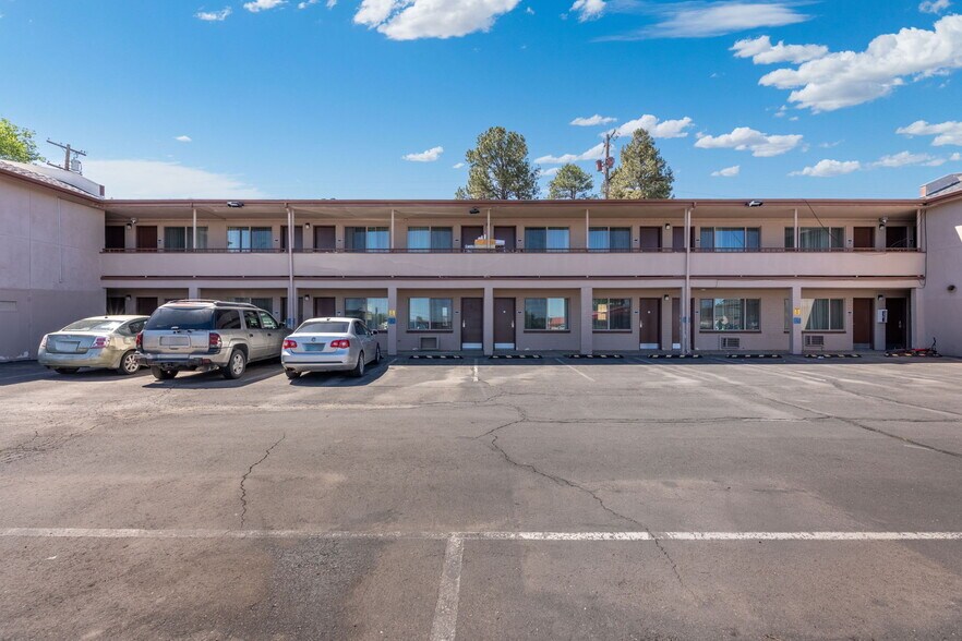 More Photos Of 430 E Route 66, Williams Hotel For Sale
