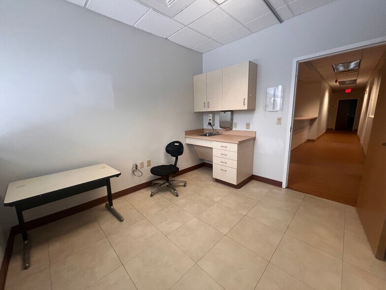 More Photos Of 100 Technology Dr, Trumbull Medical For Lease