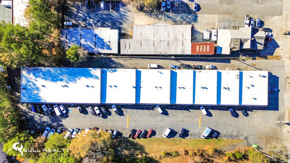 More Photos Of 5891 New Peachtree Rd, Doraville Warehouse For Lease