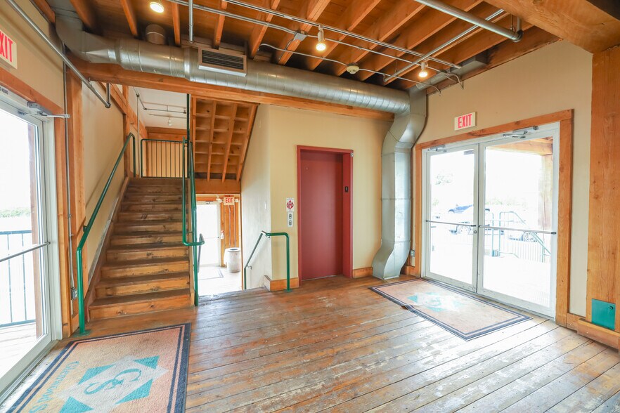 More Photos Of 5110 Tieton Dr, Yakima General Retail For Sale