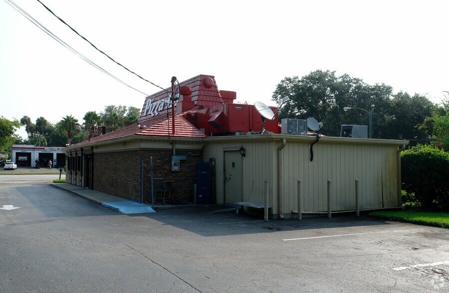 More Photos Of 1616 S Dixie Fwy, New Smyrna Beach Restaurant For Lease