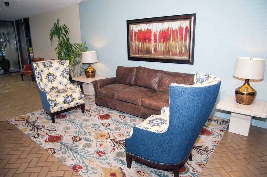 More Photos Of 1 Village Dr, Abilene Office For Lease