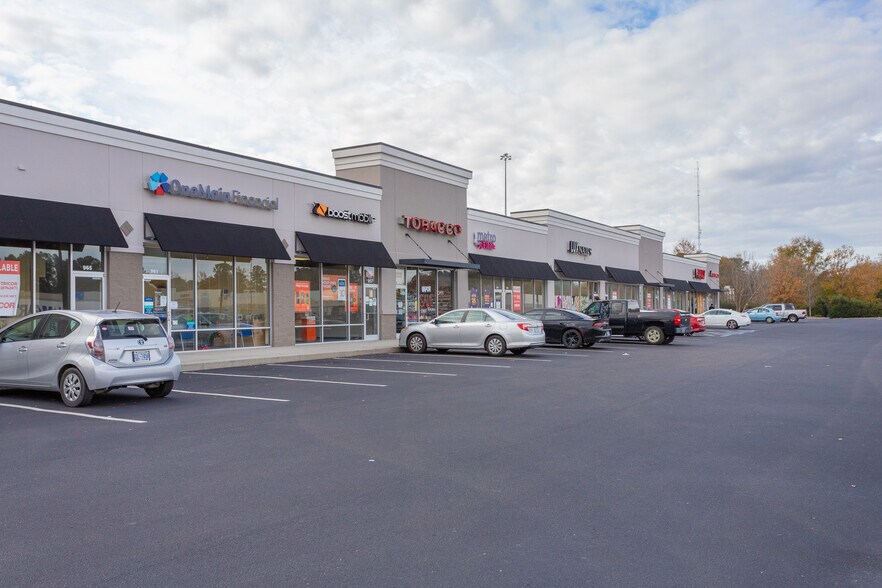 More Photos Of 901 US HWY 401 BYPASS, Laurinburg Unknown For Lease