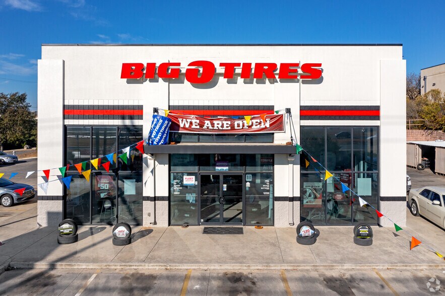 More Photos Of 6407 W Loop 1604 N, San Antonio Auto Repair For Sale