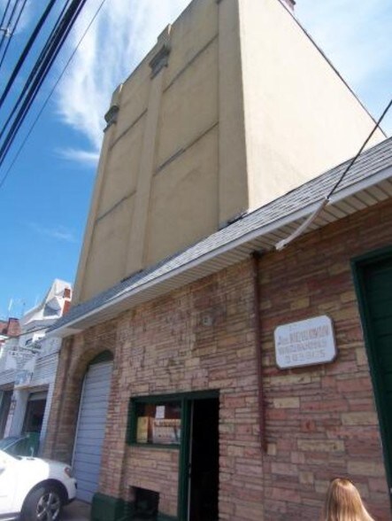 More Photos Of 534-536 43rd St, Union City Warehouse For Sale