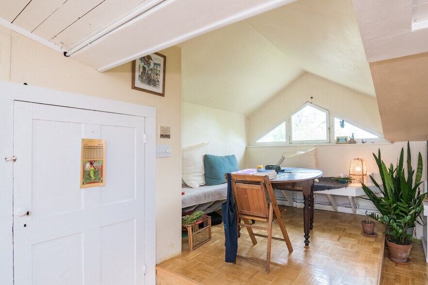More Photos Of 81 Bridge St, Northampton Multifamily For Sale