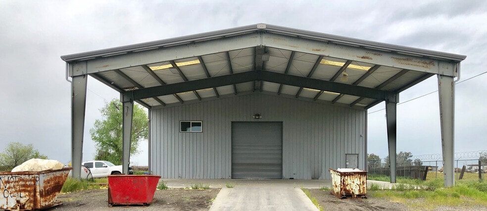 More Photos Of East of Highway 99 & North of Deer Creek Avenue, Earlimart Land For Sale