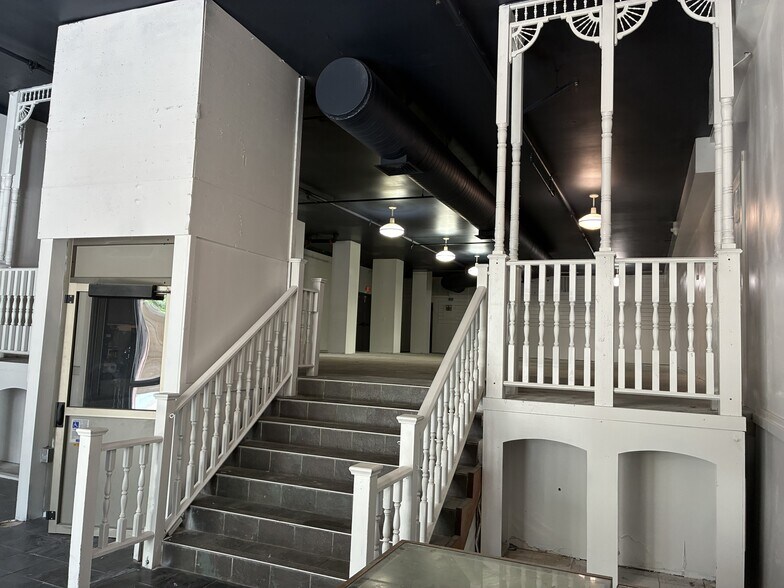 More Photos Of 2315 Harborside Dr, Galveston General Retail For Lease