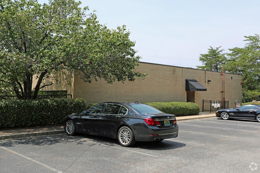 More Photos Of 2010 Patton Chapel Rd, Birmingham Office For Sale