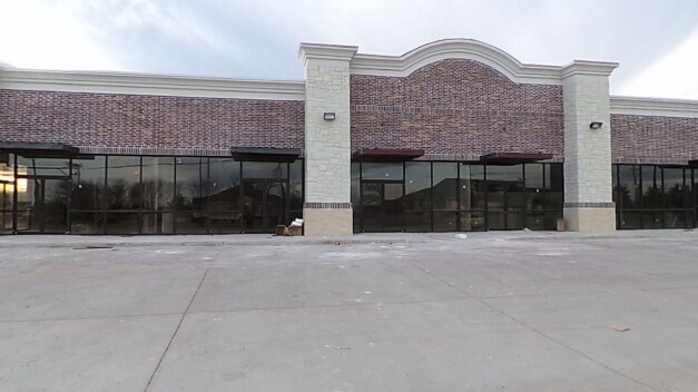 More Photos Of 5504 Matlock Rd, Arlington Storefront For Sale
