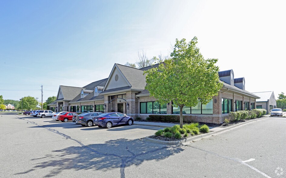 Primary Photo Of 13400-13486 Canal Rd, Sterling Heights Office For Lease