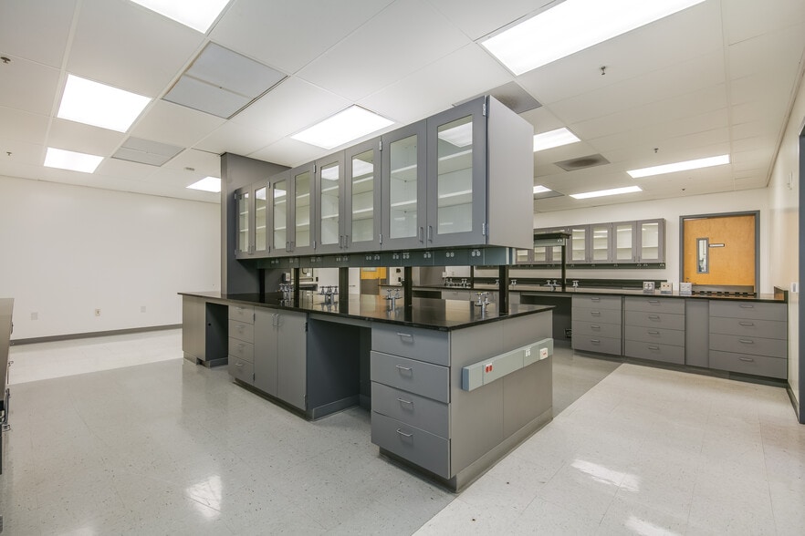 More Photos Of 319 N Bernardo Ave, Mountain View Research And Development For Lease