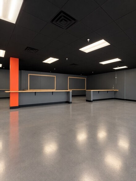 More Photos Of 421 Maiden Ln, Fayetteville Restaurant For Lease