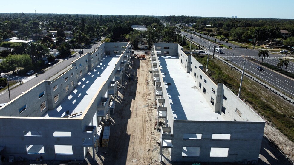 More Photos Of 11075 Tamiami Trl E, Naples Flex For Lease