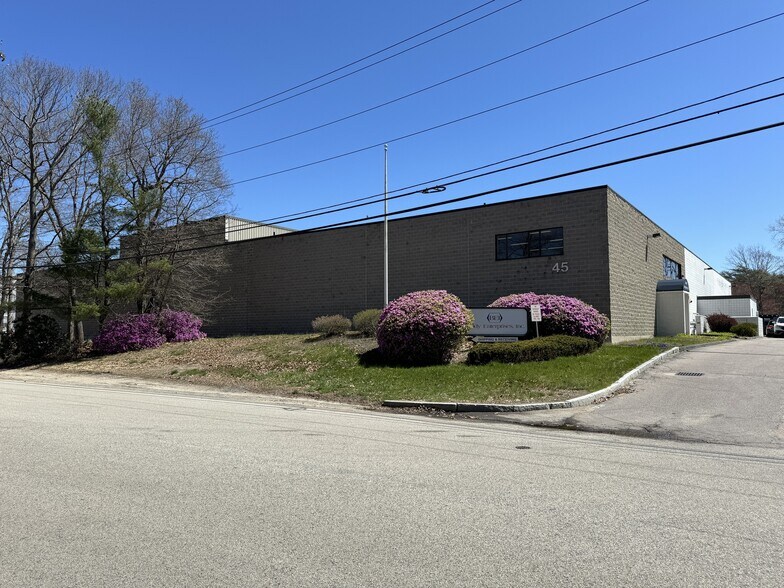 More Photos Of 45 Finnell Dr, Weymouth Manufacturing For Lease