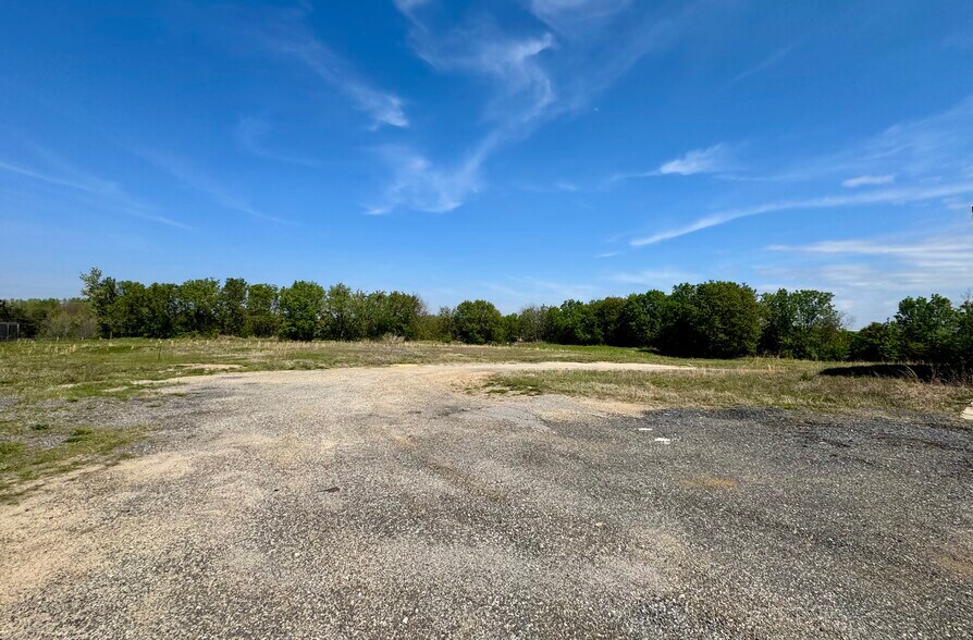More Photos Of 321 Claude Collins Rd, Greer Contractor Storage Yard For Sale