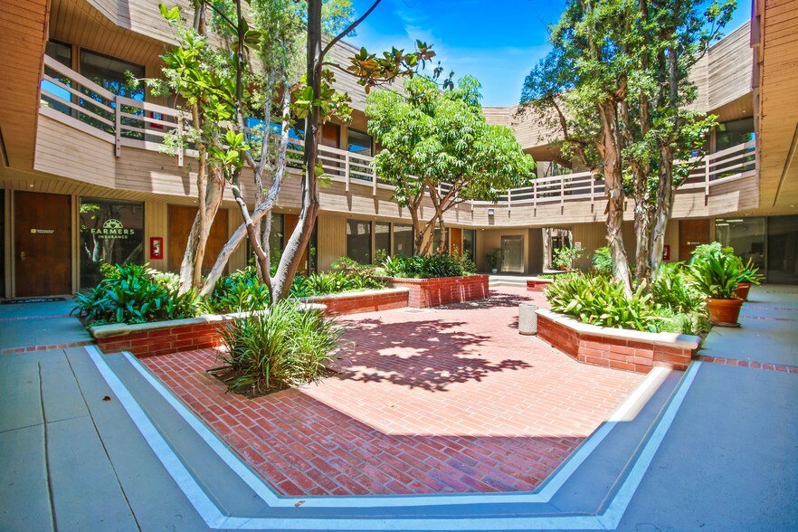 More Photos Of 17821 E 17th St, Tustin Loft Creative Space For Lease