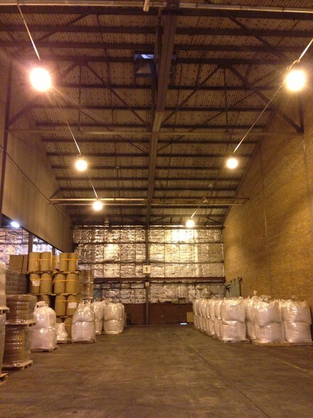 More Photos Of 157 Columbia St, Lee Warehouse For Sale