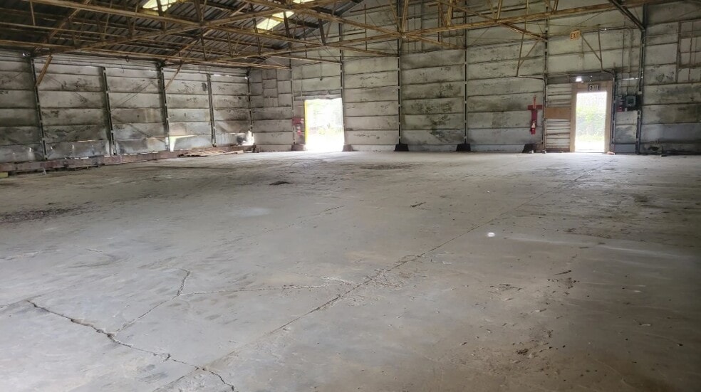 More Photos Of 1427 Central Ave, East Point Warehouse For Sale