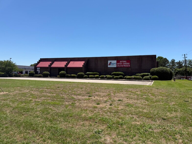 Primary Photo Of 4858 Mercer University Dr, Macon-Bibb Warehouse For Lease
