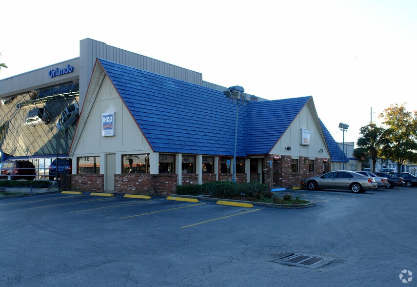 More Photos Of 4124 W Colonial Dr, Orlando Auto Dealership For Sale