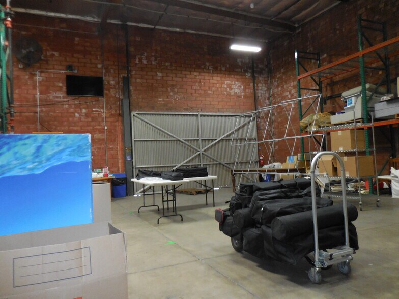 More Photos Of 1206-1210 W Jon St, Torrance Warehouse For Lease