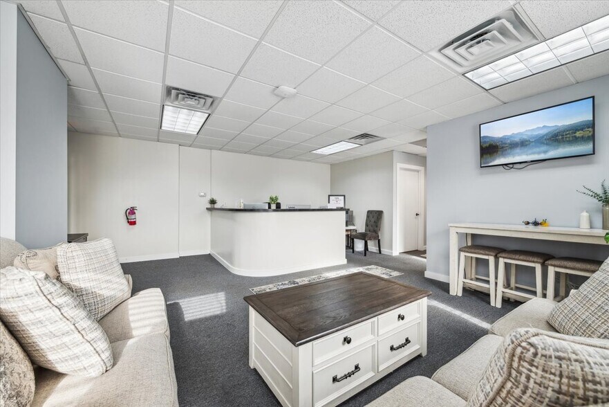 More Photos Of 1 Eastern Ave, Somerville Office For Sale