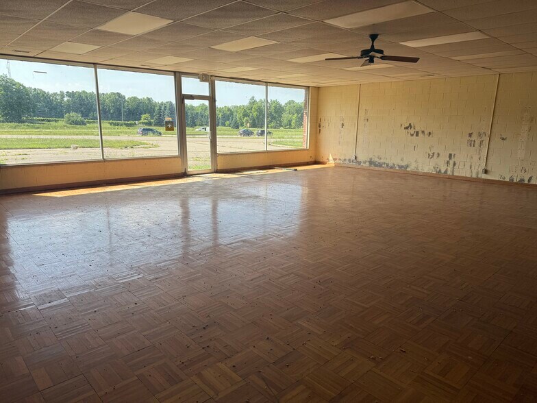 More Photos Of 5091 Lansing Rd, Potterville Freestanding For Sale