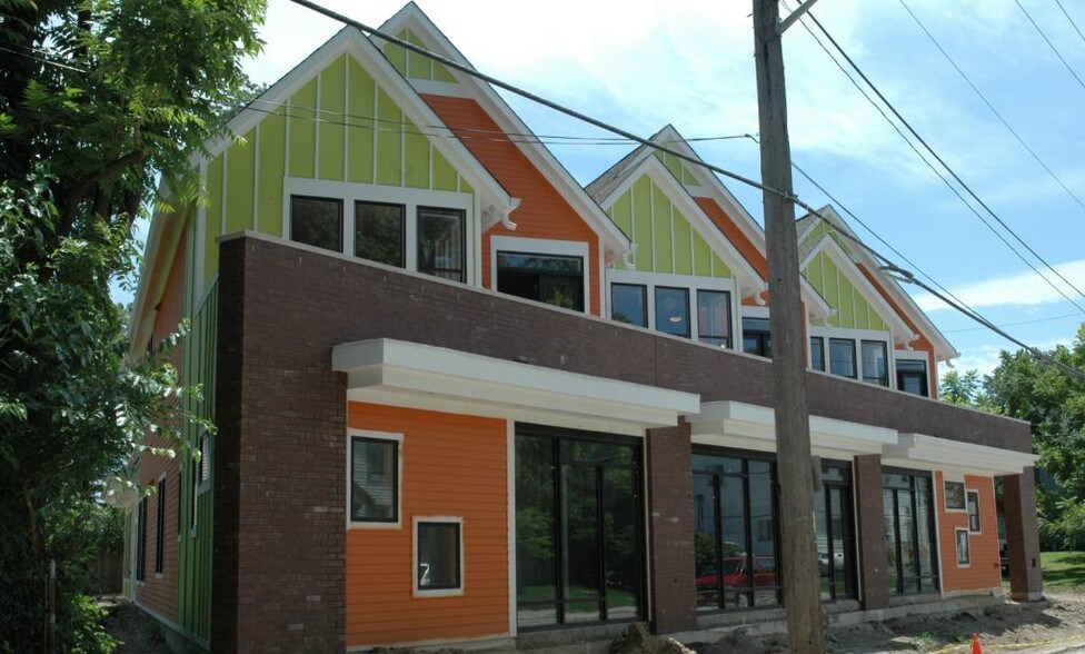 More Photos Of 427 S College Ave, Indianapolis Apartments For Lease