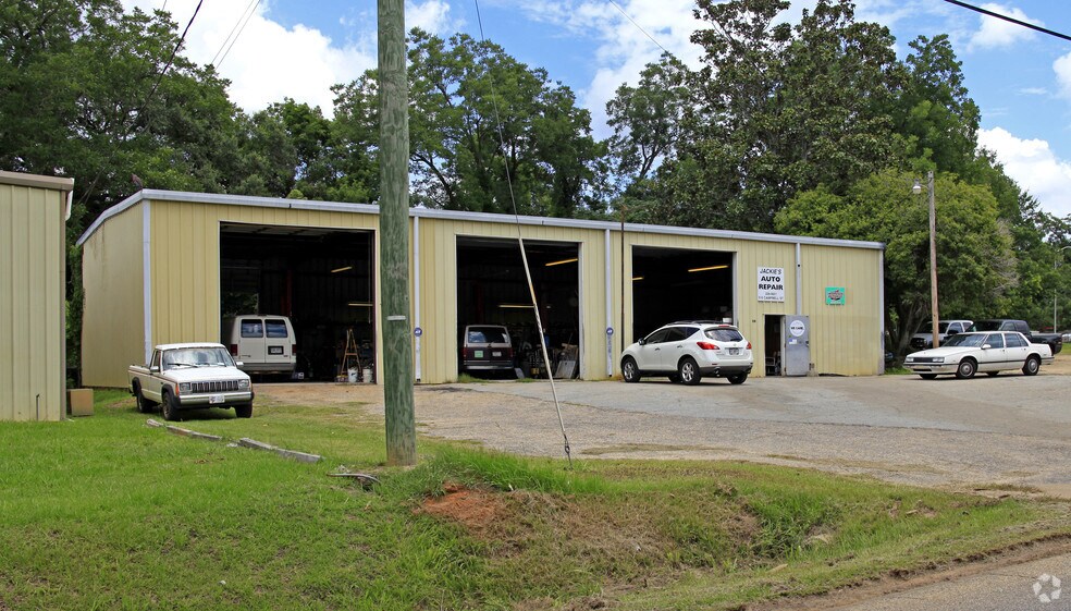 Primary Photo Of 510 Campbell St, Thomasville Industrial For Lease