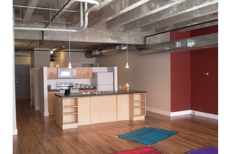 More Photos Of 1726 Champa St, Denver Office Residential For Lease