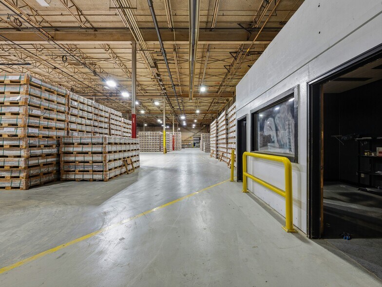 More Photos Of 90 Christ School Rd, Arden Distribution For Lease