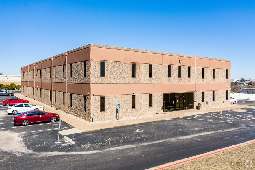 Primary Photo Of 1616 Headway Cir, Austin Office For Lease