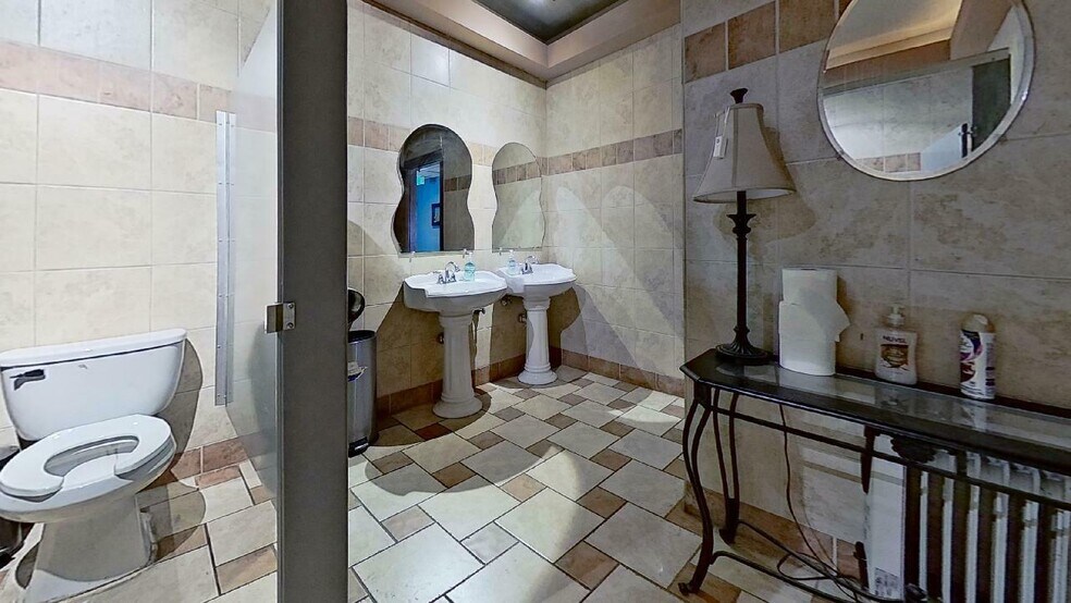 More Photos Of 95 Lake St, Gilford Restaurant For Sale