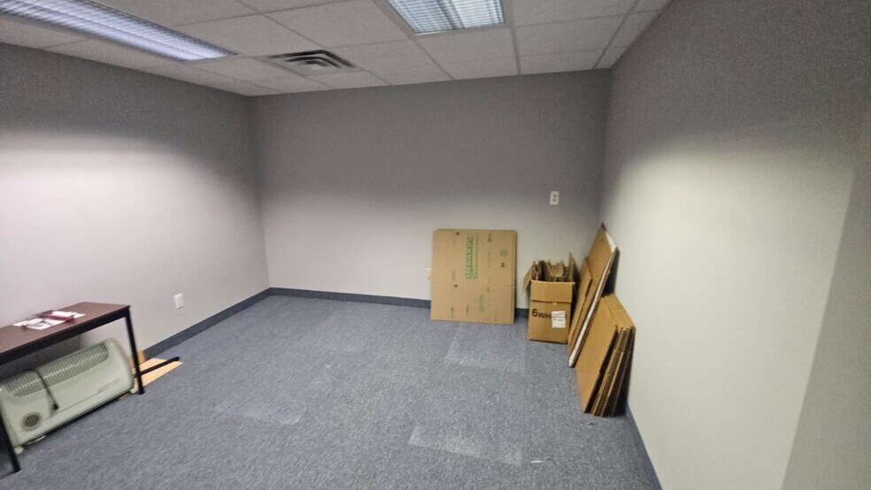 More Photos Of 6721 N Merriman Rd, Garden City Office For Sale